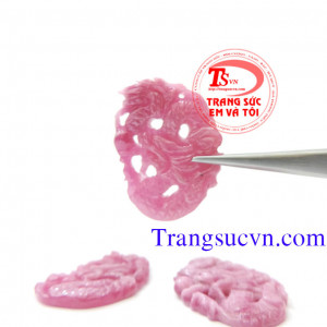 Ruby thiên nhiên chạm rồng đẹp