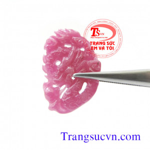Ruby thiên nhiên chạm rồng đẹp