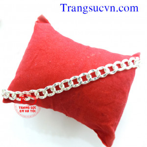 Lắc tay nam đẹp phong cách trẻ trung và trang trọng mang lại cho bạn vẻ đẹp và tránh gió an toàn cho sức khỏe.