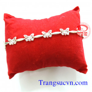 Lắc tay Nữ đẹp phong cách trẻ trung và trang trọng mang lại cho bạn vẻ đẹp và tránh gió an toàn cho sức khỏe.