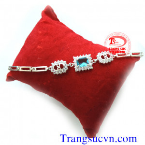 Lắc tay nữ đẹp,lac dep,lac bac nũ,lac tay,vong nu,lac,vong,bac,999,gia re,lac re,bạc thái,bạc ý,bạc italya,bạc 925