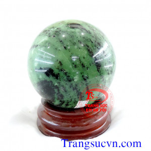 Cầu đá quý tự nhiên