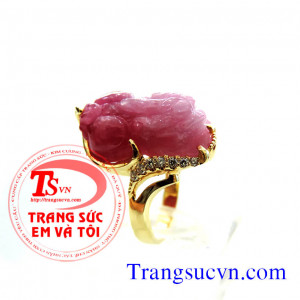 Nhẫn vàng tây gắn Tỳ hưu