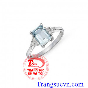 Nhẫn nữ vàng tây màu trắng gắn đá Aquamarine thiên nhiên