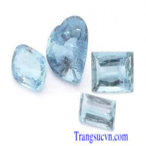 Nhẫn vàng trắng đá Aquamarine