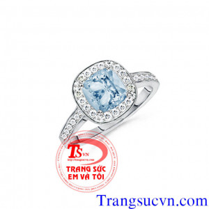 Nhẫn nữ vàng tây màu trắng gắn đá Aquamarine thiên nhiên