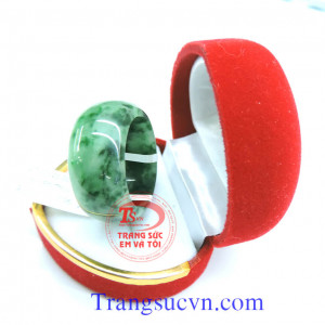 Nhẫn cẩm thạch đẹp