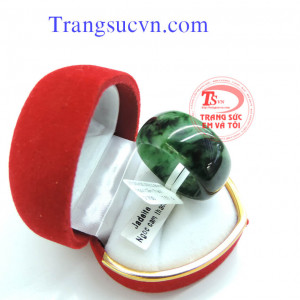 Nhẫn,Ngọc,Phỉ,Thúy,nhan,ngoc,phi,thuy,ngọc jadiet,nhan,ngọc,nam,jade,đá,quý,phong,thủy,thiên,nhiên,đá,quý,tự,nhien/Có giấy kiểm định: Đảm bảo chất lượng,Hàng cao cấp