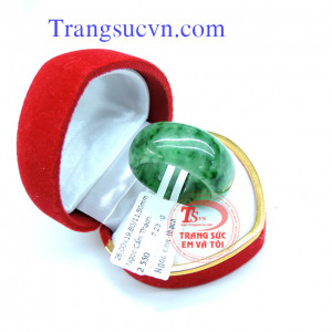 Nhẫn,Ngọc,Phỉ,Thúy,nhan,ngoc,phi,thuy,ngọc jadiet,nhan,ngọc,nam,jade,đá,quý,phong,thủy,thiên,nhiên,đá,quý,tự,nhien/Có giấy kiểm định: Đảm bảo chất lượng,Hàng cao cấp