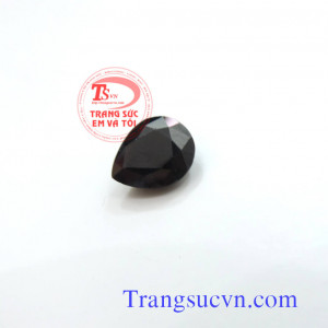 Đá sapphire đen