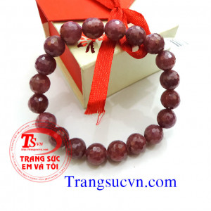 Đá ruby thiên nhiên