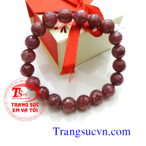 Đá ruby thiên nhiên