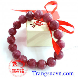 Vòng tay ruby cho nam