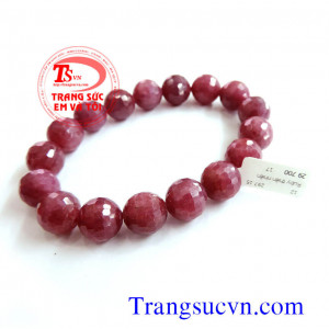 Vòng tay ruby cho nam