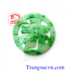 Mặt ngọc phỉ thúy mặt sau