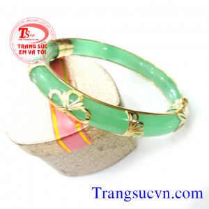 Vòng cẩm thạch bọc vàng