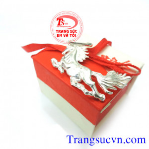 Mặt dây chuyền con ngựa + tuổi ngọ
