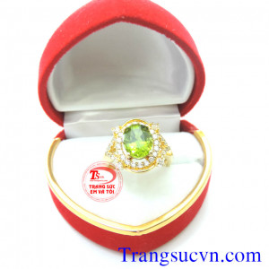 Nhẫn nữ đá peridot đẹp