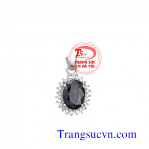 Mặt dây chuyền vàng trắng đá quý saphia