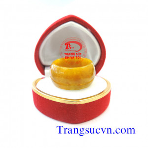 Bán Nhẫn ngọc cẩm thạch màu vàng,nhan cam thach mau vang,boc bac hình rồng,nhẫn ngọc bọc vàng tây,nhẫn nam ngọc,nhẫn ngọc ngón cái,nhẫn ngọc vàng,nhẫn đá màu vàng,nhẫn đeo ngón trỏ,nhẫn nam ngọc đẹp,nhẫn giá tốt