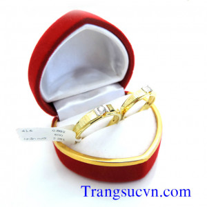 Nhẫn cưới sang trọng