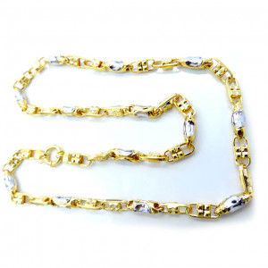 Dây chuyền nam vàng 10k được thiết kế với phong cách nam tính, mạnh mẽ. 