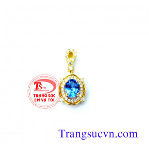 Mặt dây chuyền topaz