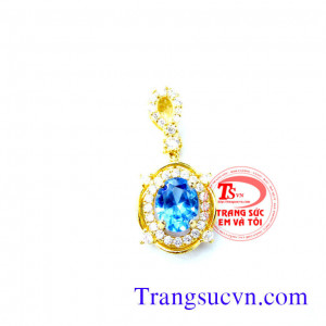 Mặt dây chuyền topaz