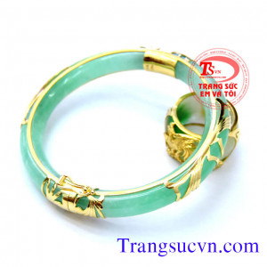 Vòng cẩm thạch bọc vàng