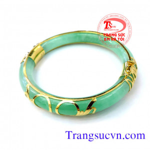 Vòng cẩm thạch bọc vàng