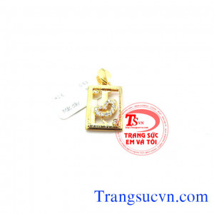 Mặt dây chuyền vàng