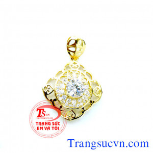 Mặt dây chuyền vàng tây đá