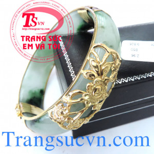 Vòng ngọc cẩm thạch bọc hoa mẫu đơn