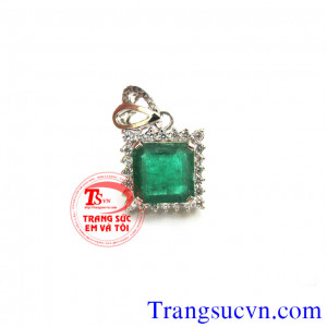 Mặt Emerald vuông đính kim cương hợp thời trang, giao hàng trên toàn quốc.