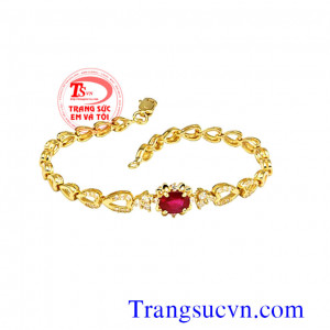 Lắc vàng tây đá ruby đỏ vàng 18k gắn ruby thiên nhiên cao cấp, là món quà tuyệt vời cho người thân, bạn bè