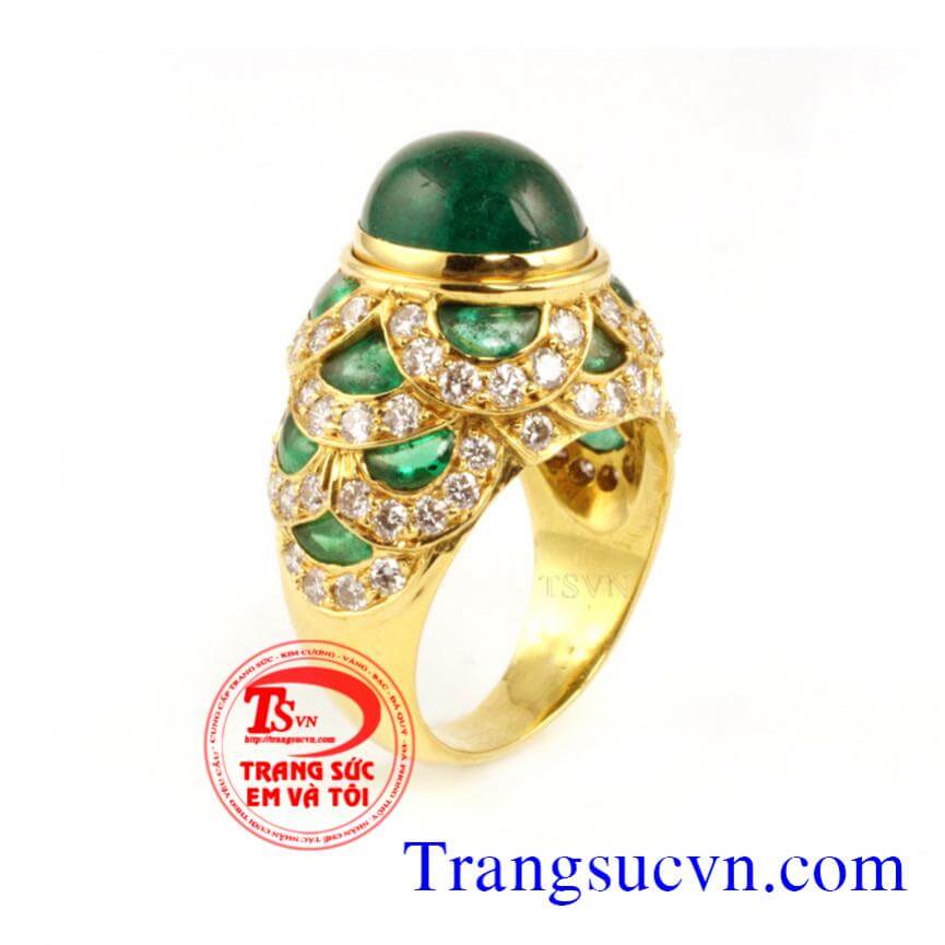 Nhẫn nam phong cách gắn đá Emerald
