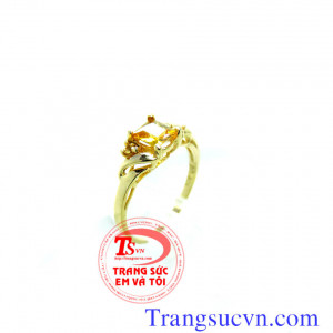 Nhẫn nữ đá saphire vàng vuông