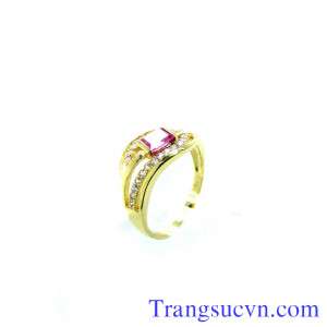 Nhẫn nữ đẹp ruby tự nhiên