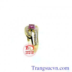 Nhẫn nữ đẹp ruby tự nhiên
