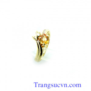 Nhẫn saphir vàng cho nữ đẹp