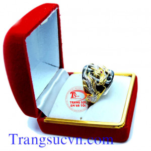 Nhẫn rồng gắn đá đen