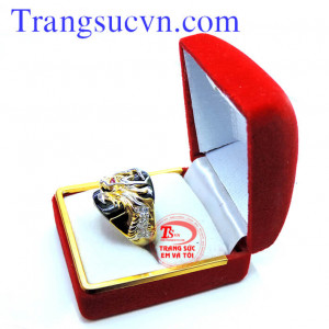 Nhẫn rồng gắn đá đen