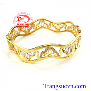 Vòng tay vàng tây đá đẹp vòng tay vàng danh cho nữ với giá cả tốt