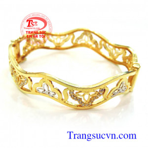 Vòng tay bằng vàng tây