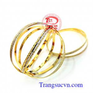 Vòng Tuần vàng tây