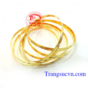 Vòng bộ vàng dành cho nữ