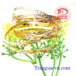 Vòng Tuần vàng tây