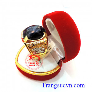 Nhẫn sapphire sọc vàng tây đẹp