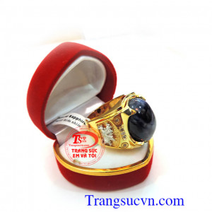 Nhẫn sapphire sọc vàng tây đẹp