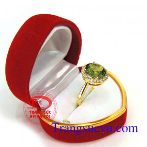 Nhẫn nữ peridot tròn